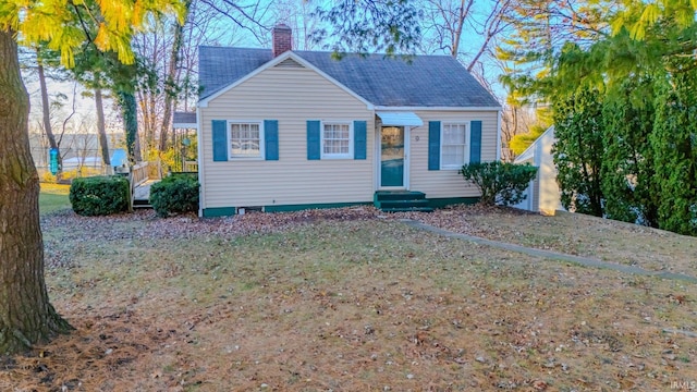 view of front of house with a front yard