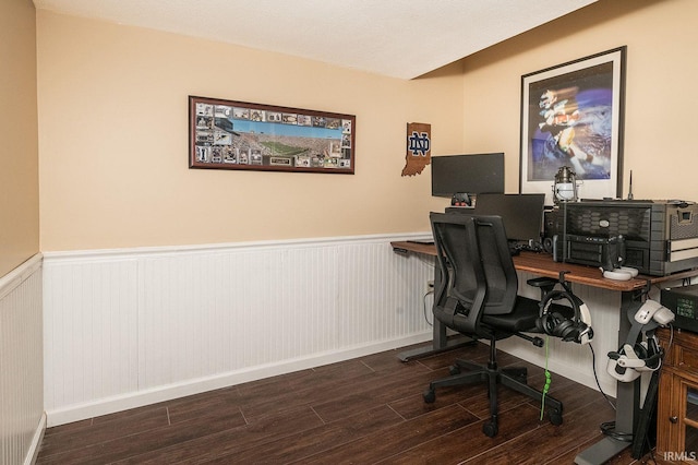 office area with dark hardwood / wood-style floors