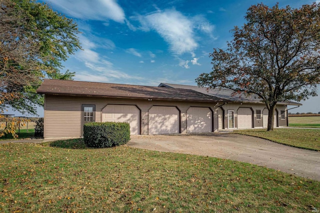 exterior space featuring a lawn