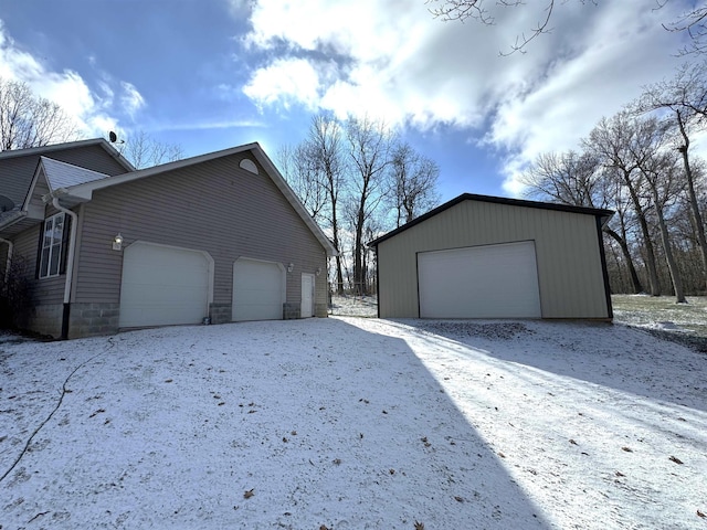 3020 10 Oclock Rd, Bloomingdale, IN 47832 - view of side of home