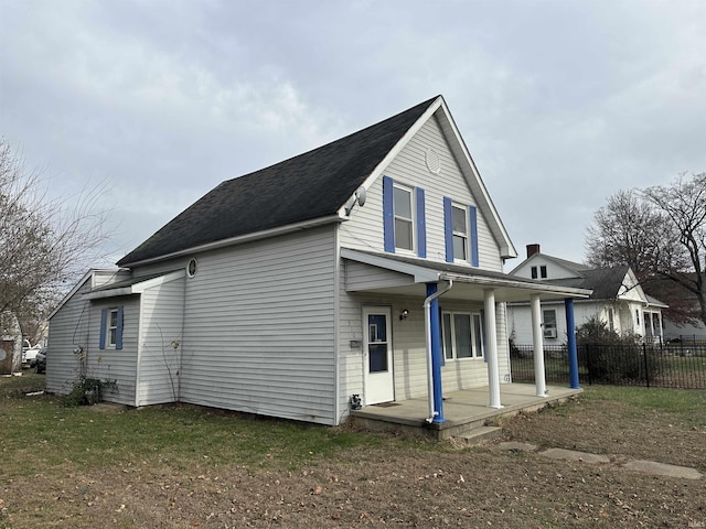 view of front of house with covered porch