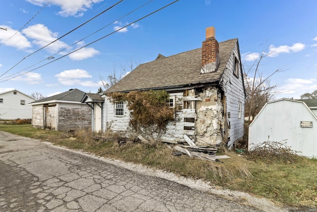 view of front of property