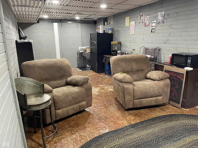 living room featuring carpet floors