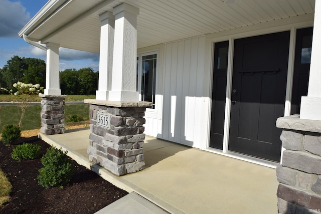 view of patio / terrace with a porch