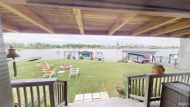 view of yard with a water view