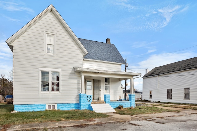 bungalow featuring a porch