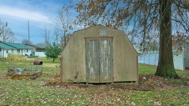 view of outdoor structure