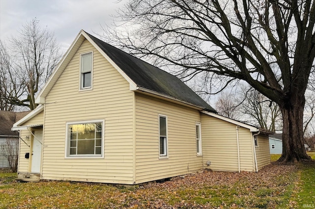 view of side of property