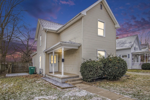 view of front of property