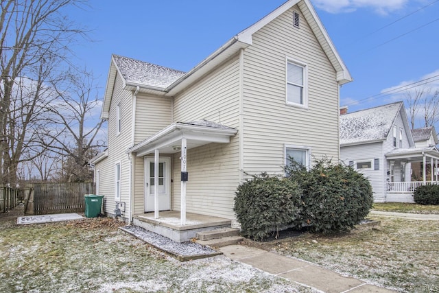 view of front of property