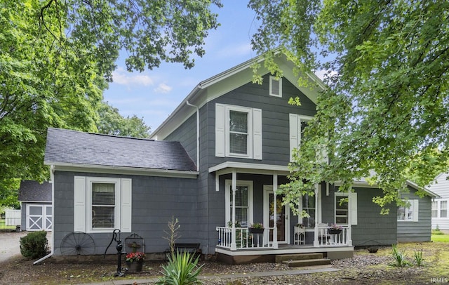 view of front of property featuring covered porch