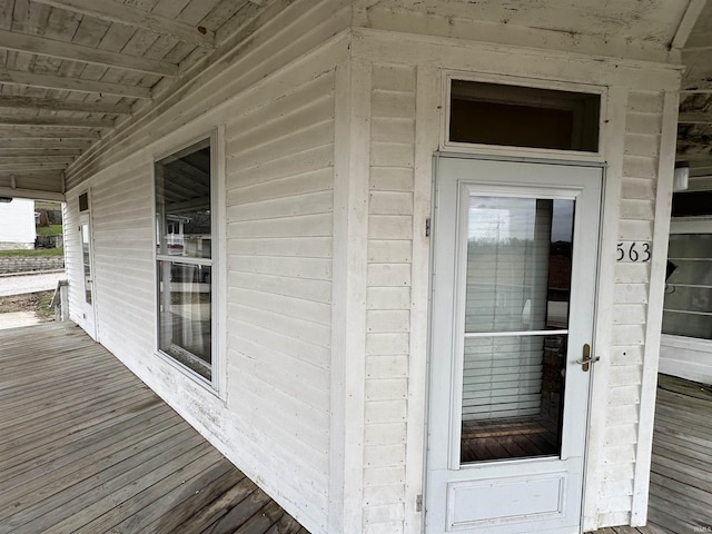 property entrance with a porch