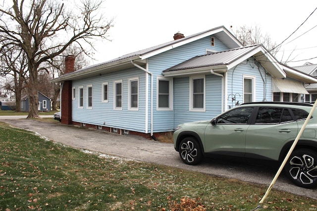 view of property exterior