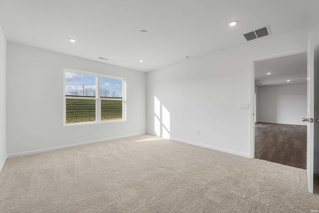 view of carpeted spare room