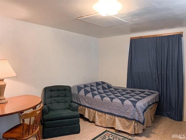 230 Vine St, Mount Vernon, IN 47620 - bedroom with wood finished floors
