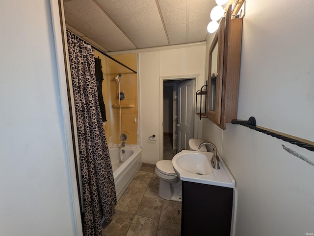 full bathroom with tile patterned flooring, vanity, shower / tub combo with curtain, and toilet