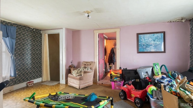 recreation room featuring carpet floors