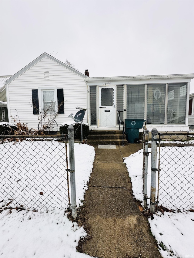 view of front of house