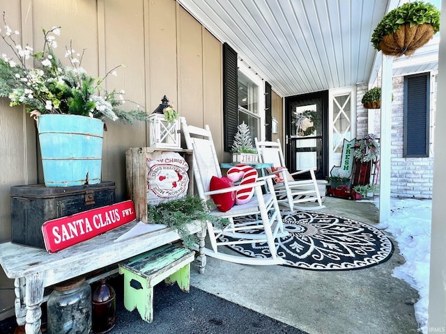 view of patio / terrace with covered porch