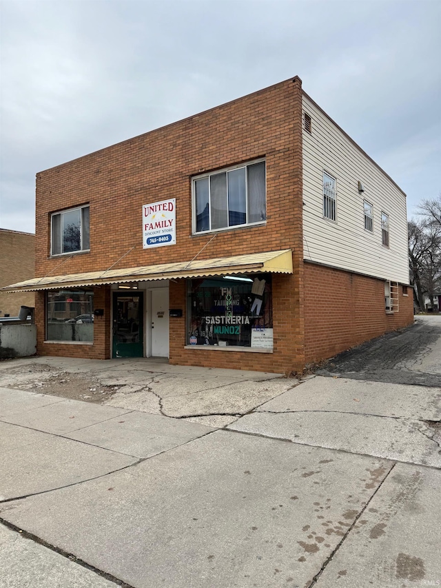3530 S Calhoun St, Fort Wayne, IN 46807 - view of property