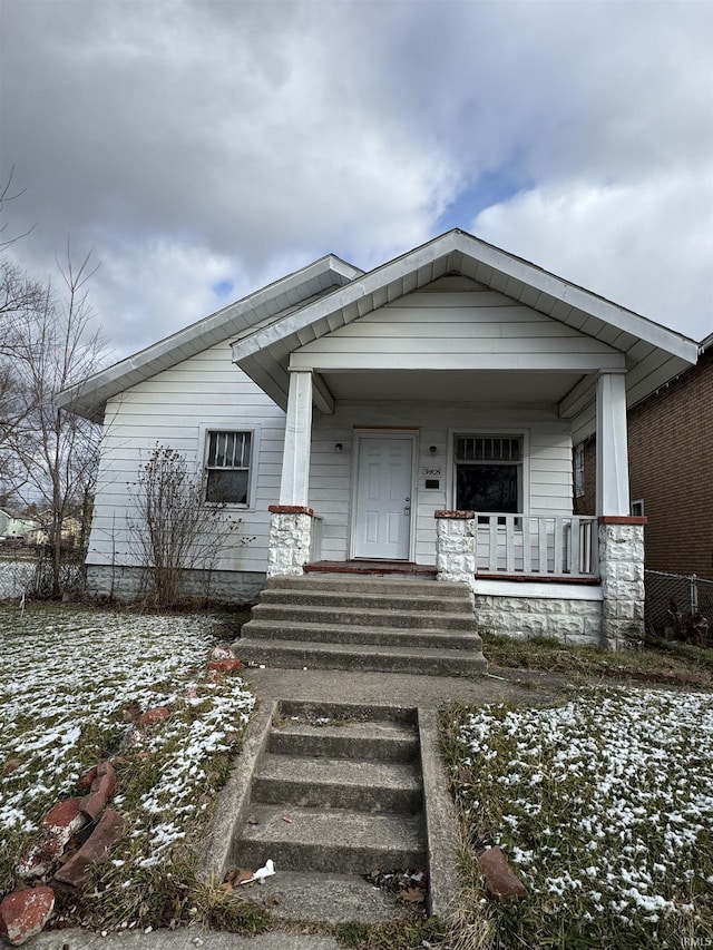 view of front of house featuring a porch