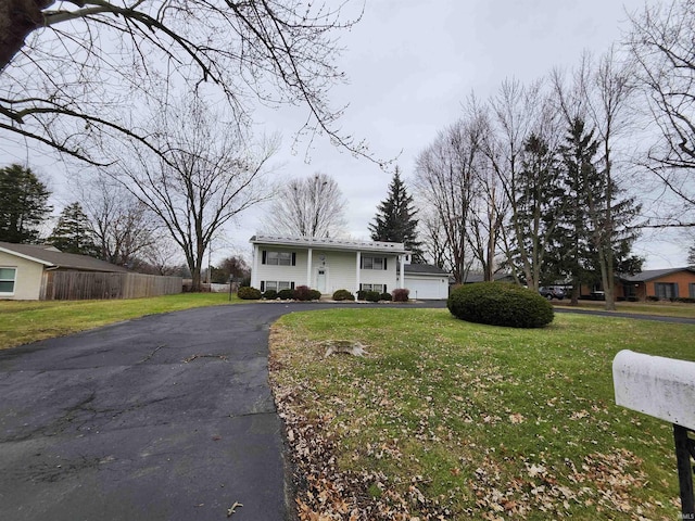 view of front of property with a front lawn