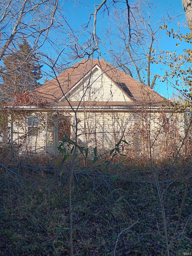 view of home's exterior