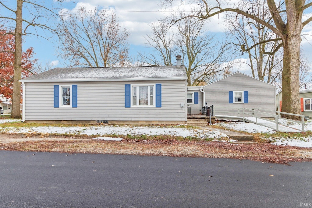 view of front of home