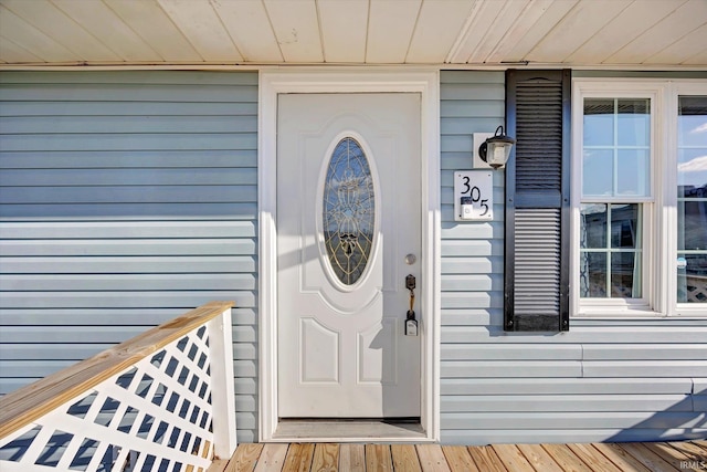 view of property entrance