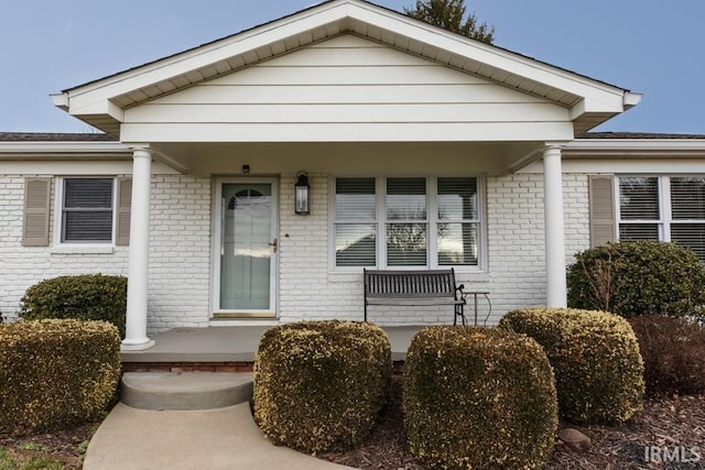 view of front of house featuring a porch