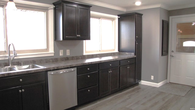 kitchen with sink, crown molding, light hardwood / wood-style flooring, dishwasher, and dark brown cabinets