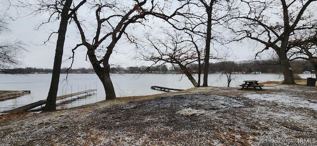 view of yard with a water view