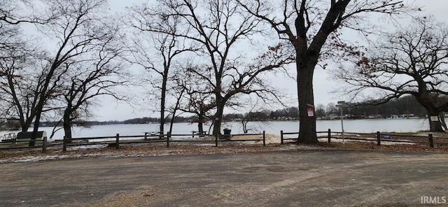 view of home's community featuring a water view