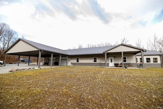 view of front of house featuring a carport