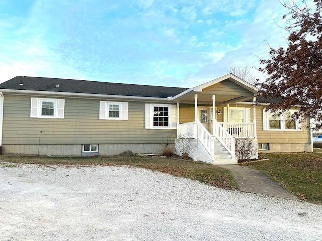 manufactured / mobile home with a porch