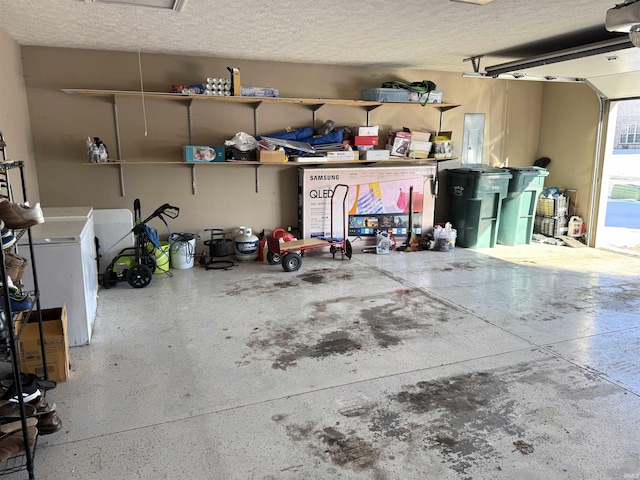 garage with washer / dryer