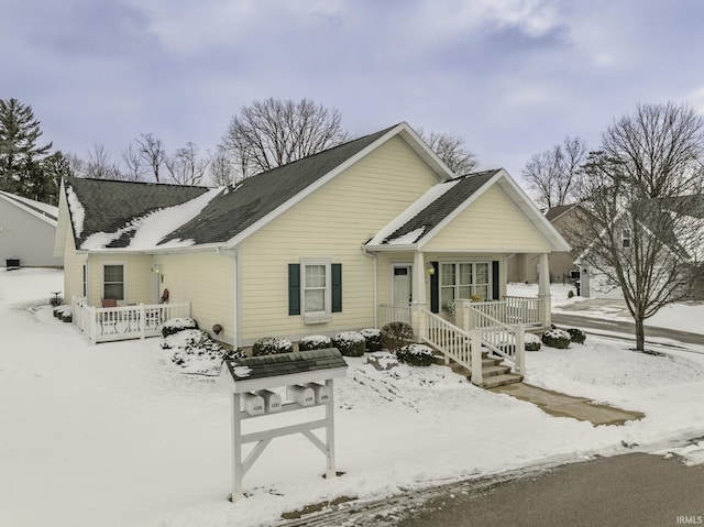 view of front of property