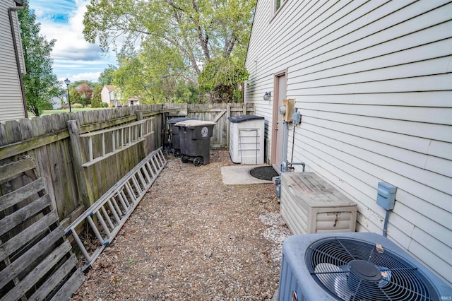 view of yard with cooling unit