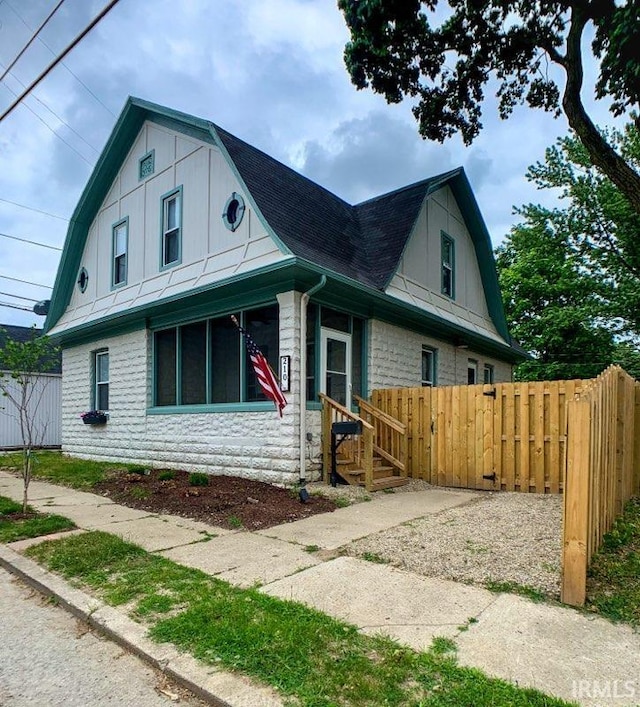 view of front of house