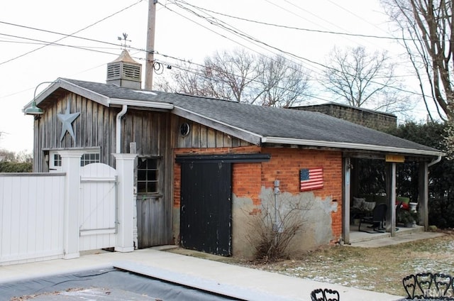 view of side of property