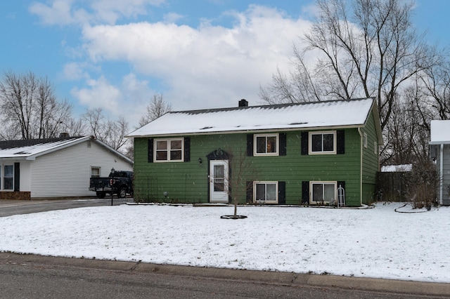 view of raised ranch