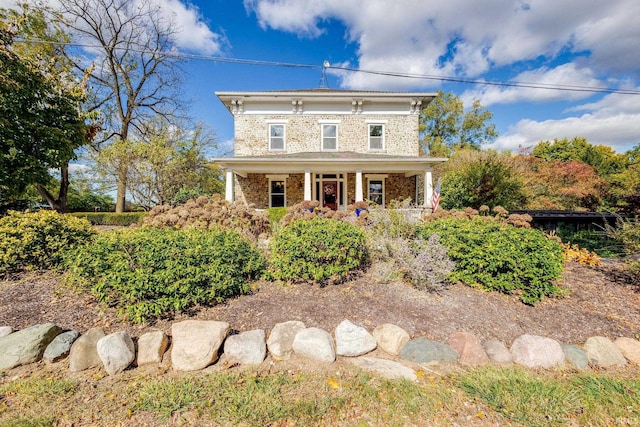 view of italianate home