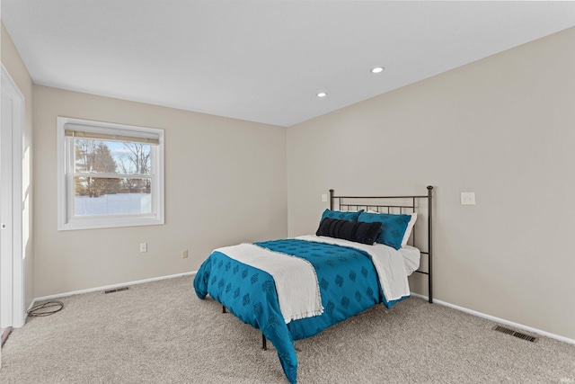 bedroom featuring carpet flooring