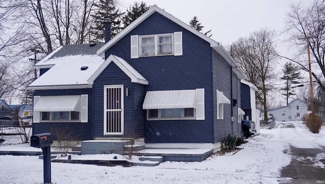 view of front of home