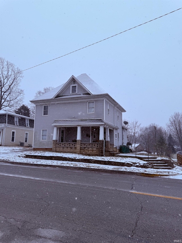 view of front of house