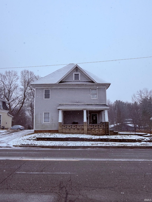 view of front of property