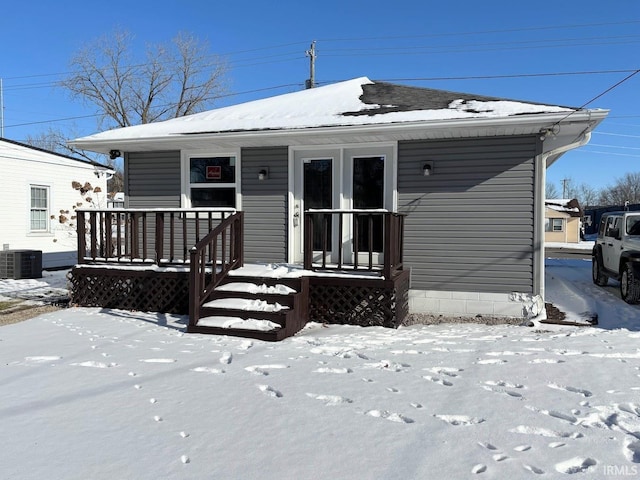 view of front of property with cooling unit