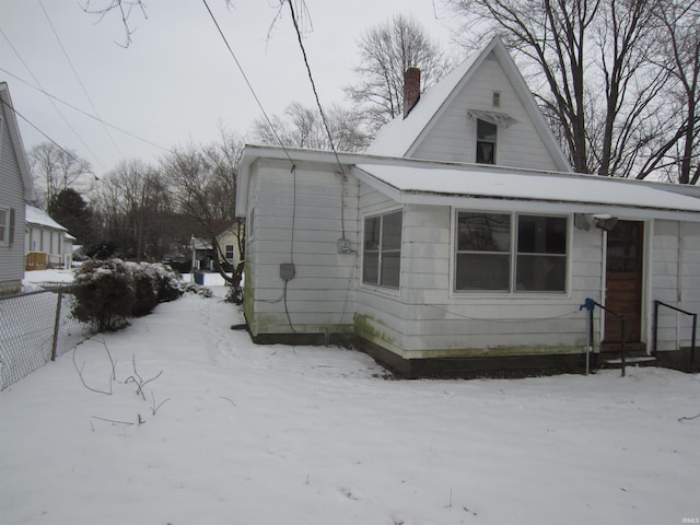 view of front of property