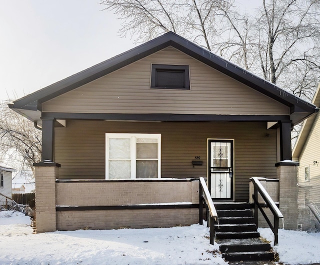 view of front of property with covered porch