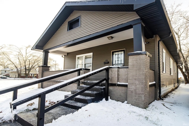 view of front of home featuring a porch